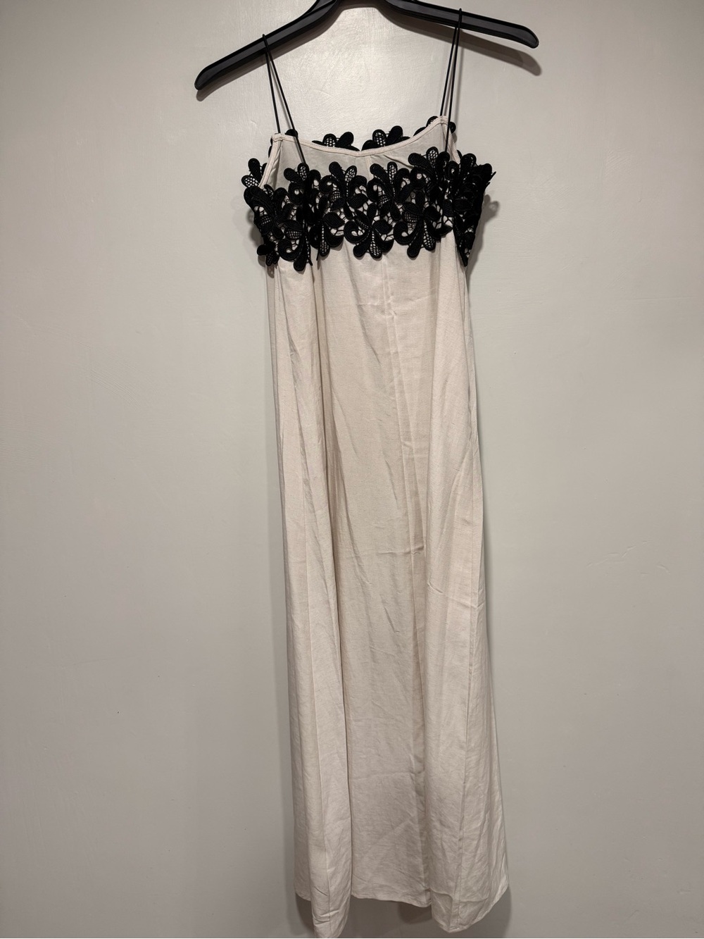 Commense Cream Maxi Slip with Black Lace Bandeau - Picture 8 of 9